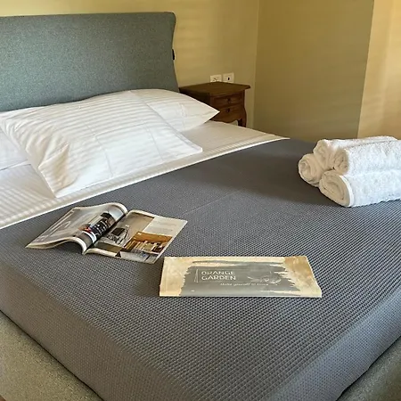 Orange Garden Villa *